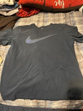 Nike Men’s Dark Navy Short-Sleeve Tee with Blue Swoosh